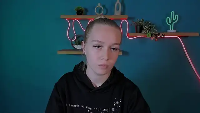 Snapshot of megan_cold chatting on 10.25.25 megan cold online show from 10.25.25