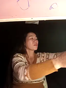 Snapshot of tabby-cat11 chatting on 11.01.25 tabby-cat11 online show from 11.01.25