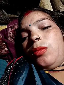 Snapshot of M-MAYA chatting on 11.13.25 M-MAYA online show from 11.13.25