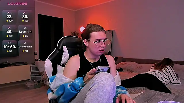 lina nik online show from 10.18.25
