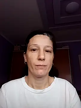 Snapshot of Emeli32-22 chatting on 11.03.25 Emeli32-22 online show from 11.03.25