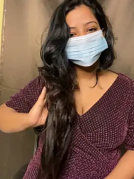 Snapshot of simmi78 chatting on 11.03.25 simmi78 online show from 11.03.25