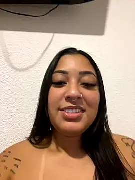Snapshot of EduardaTeixeira chatting on 10.17.25 EduardaTeixeira online show from 10.17.25