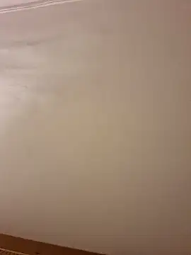 Snapshot of londonutr chatting on 10.24.25 londonutr online show from 10.24.25