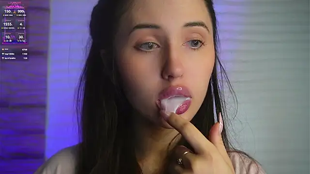 Snapshot of gettoknowmebetter chatting on 10.20.25 gettoknowmebetter online show from 10.20.25