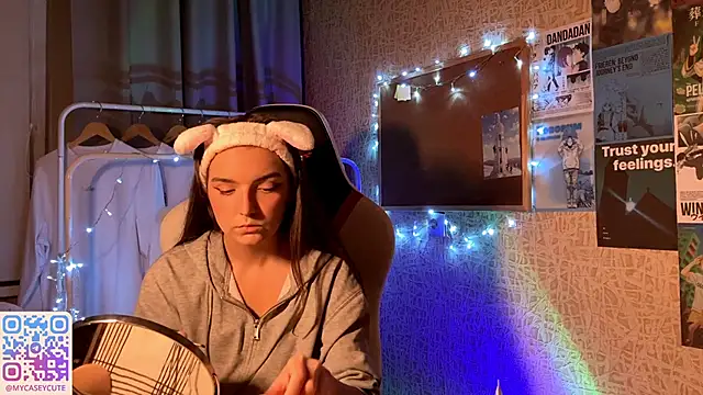 Caseycute online show from 10.21.25