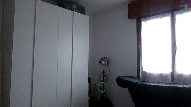 Snapshot of Cassy-Bloom chatting on 10.31.25 Cassy-Bloom online show from 10.31.25