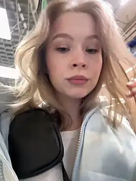 Eliiizaaa online show from 10.25.25