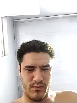 Snapshot of Yone03 chatting on 11.09.25 Yone03 online show from 11.09.25