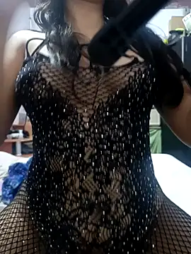 Snapshot of Michelle_20r20 chatting on 10.21.25 Michelle 20r20 online show from 10.21.25