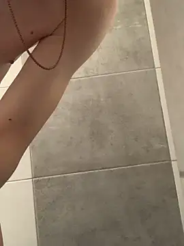 Snapshot of StuddedBrage chatting on 10.30.25 StuddedBrage online show from 10.30.25