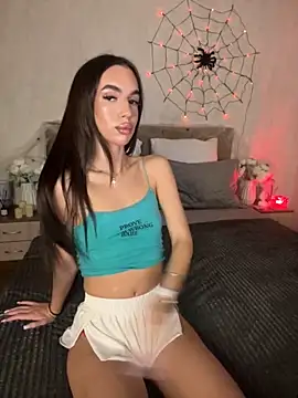 LuxBrunette- online show from 10.24.25