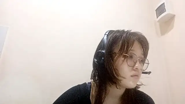 web3queen online show from 10.23.25