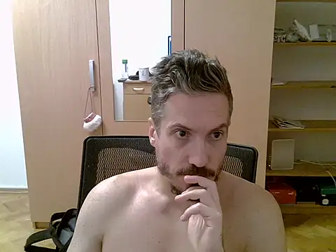 Snapshot of delayclose__ chatting on 10.23.25 delayclose online show from 10.23.25