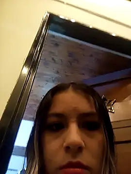 Snapshot of Emily_Sore chatting on 10.29.25 Emily Sore online show from 10.29.25