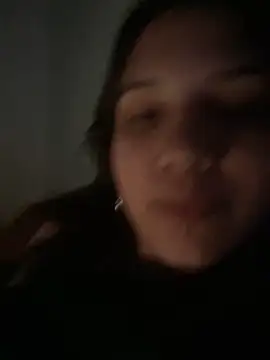 Snapshot of Hannahinfame chatting on 11.06.25 Hannahinfame online show from 11.06.25