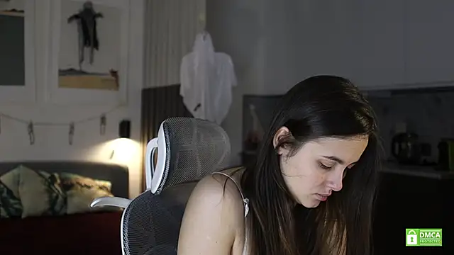 Snapshot of amelie_shine chatting on 11.01.25 amelie shine online show from 11.01.25