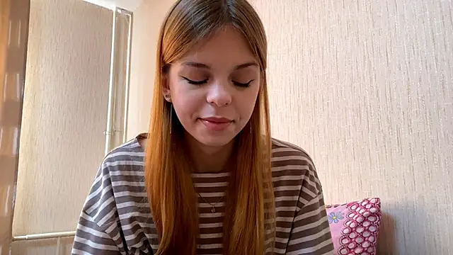 Snapshot of WeiFinken chatting on 10.26.25 WeiFinken online show from 10.26.25