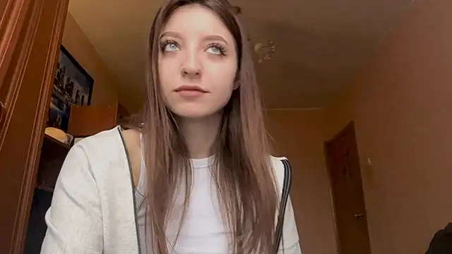 Snapshot of ClaudieZorzi chatting on 11.03.25 ClaudieZorzi online show from 11.03.25