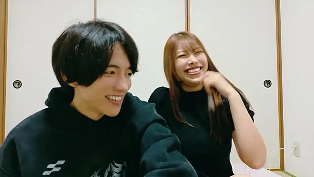 Snapshot of Yuzuha_chan chatting on 10.30.25 Yuzuha chan online show from 10.30.25