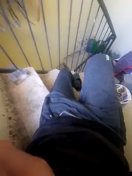 Snapshot of olgunadam7831 chatting on 10.29.25 olgunadam7831 online show from 10.29.25