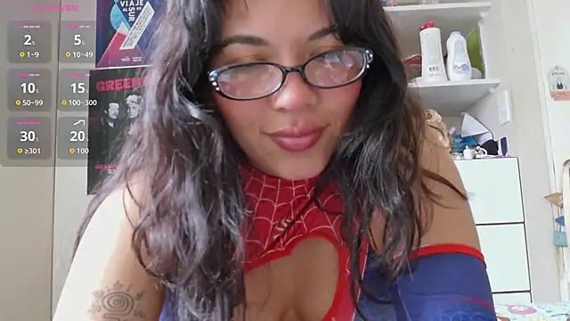 Snapshot of nataliesodaaa chatting on 10.31.25 nataliesodaaa online show from 10.31.25