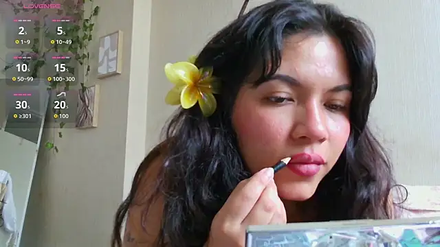 Snapshot of nataliesodaaa chatting on 11.04.25 nataliesodaaa online show from 11.04.25