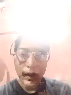 Snapshot of its-Hazel chatting on 11.10.25 its-Hazel online show from 11.10.25