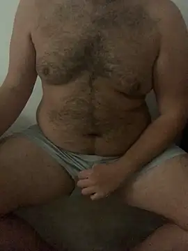 Snapshot of cashhornycrash chatting on 10.28.25 cashhornycrash online show from 10.28.25