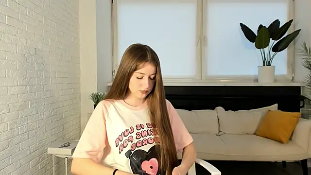 Snapshot of AudriaSagan chatting on 11.01.25 AudriaSagan online show from 11.01.25