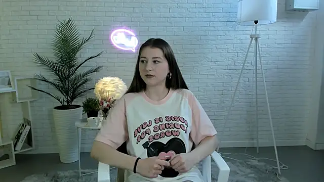 Snapshot of AudriaSagan chatting on 11.03.25 AudriaSagan online show from 11.03.25