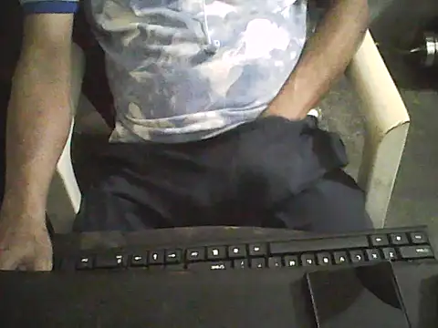 Snapshot of Pritam230 chatting on 11.01.25 Pritam230 online show from 11.01.25