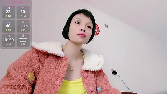 Snapshot of Yan61 chatting on 11.02.25 Yan61 online show from 11.02.25