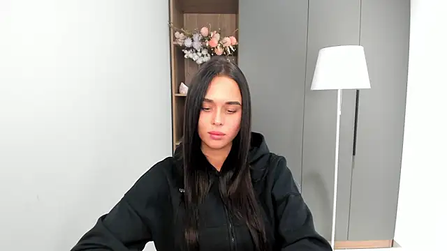 Snapshot of MagdalenWikle chatting on 10.31.25 MagdalenWikle online show from 10.31.25