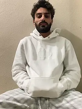 Snapshot of Tipsiz22 chatting on 10.29.25 Tipsiz22 online show from 10.29.25