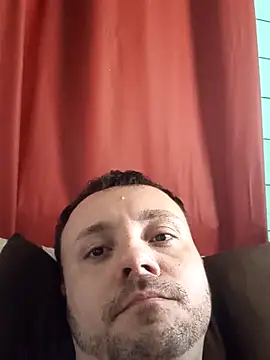 Snapshot of mayhenthisway chatting on 11.12.25 mayhenthisway online show from 11.12.25