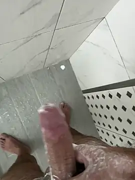 Snapshot of Lessless0606 chatting on 10.30.25 Lessless0606 online show from 10.30.25