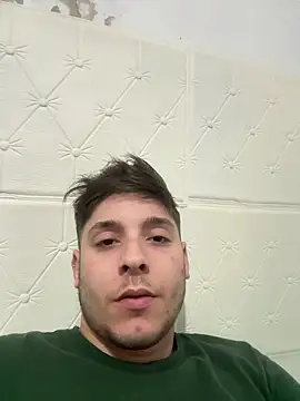 Snapshot of Elvergggg44 chatting on 10.29.25 Elvergggg44 online show from 10.29.25