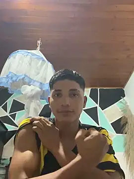 Snapshot of Abismo523 chatting on 10.30.25 Abismo523 online show from 10.30.25