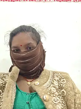 Snapshot of svfsgs16 chatting on 10.30.25 svfsgs16 online show from 10.30.25