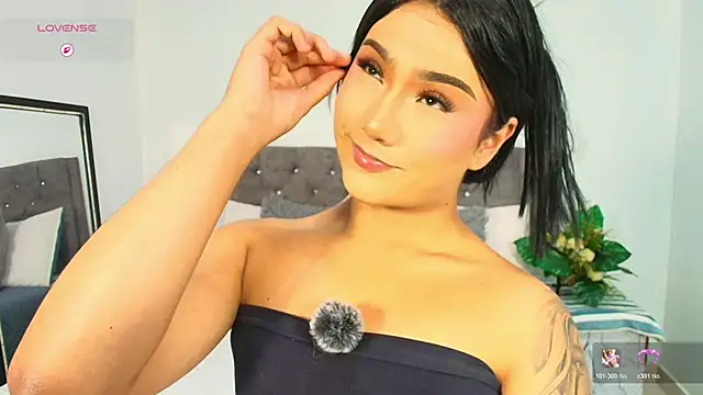 Snapshot of Vale_prado chatting on 11.05.25 Vale prado online show from 11.05.25