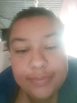 Snapshot of Gordisexi14 chatting on 10.29.25 Gordisexi14 online show from 10.29.25