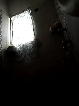 Snapshot of Georgiehoodsman chatting on 11.01.25 Georgiehoodsman online show from 11.01.25