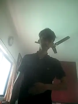 Snapshot of Georgiehoodsman chatting on 11.03.25 Georgiehoodsman online show from 11.03.25