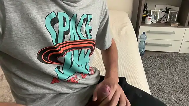 Snapshot of ldekfeklfmkemfk chatting on 10.31.25 ldekfeklfmkemfk online show from 10.31.25