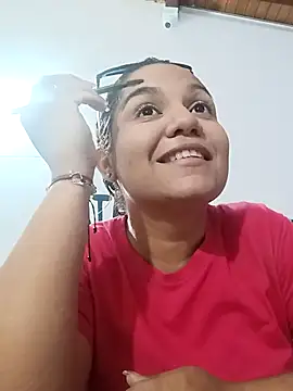 Snapshot of Samaraa_Lee chatting on 11.06.25 Samaraa Lee online show from 11.06.25