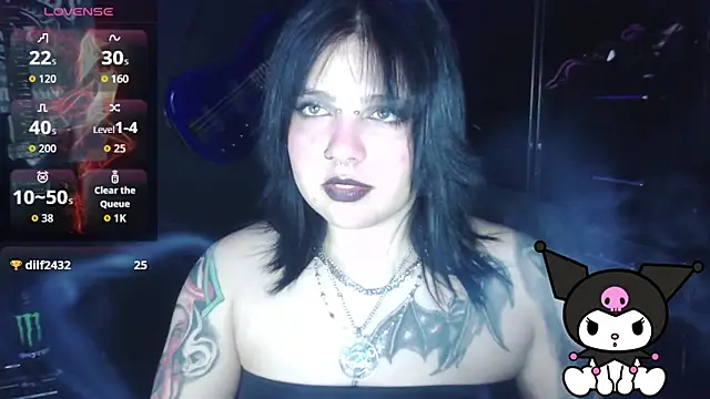 Snapshot of Jessie__wild chatting on 11.14.25 Jessie wild online show from 11.14.25