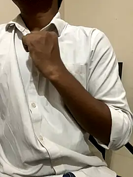 Snapshot of helicoptershow chatting on 10.31.25 helicoptershow online show from 10.31.25