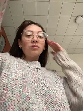 Snapshot of Engel_fiiree chatting on 11.01.25 Engel fiiree online show from 11.01.25