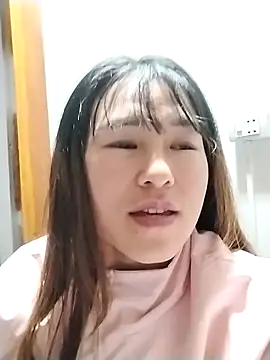 Snapshot of meeow-bimew chatting on 11.15.25 meeow-bimew online show from 11.15.25